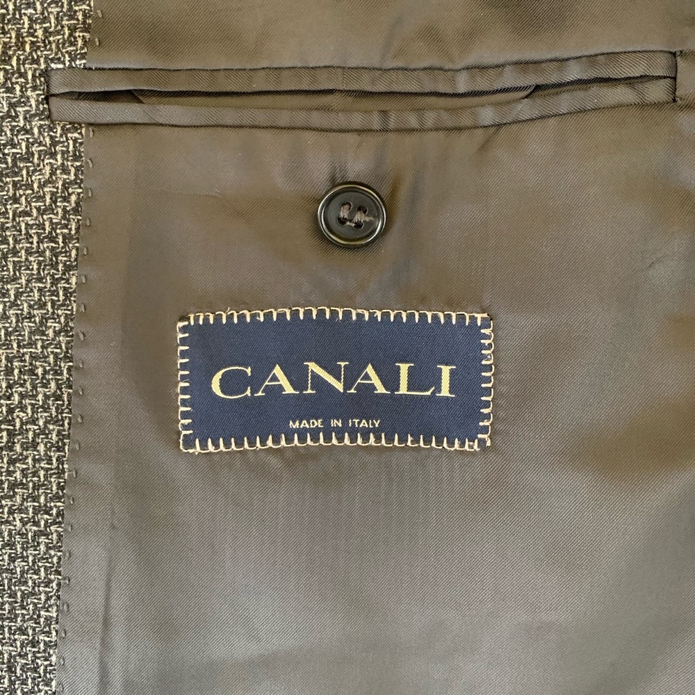 Canali Men’s Hand Stitched Three-Button Blazer. Size 42R. Light Gray. - Picture 7 of 9